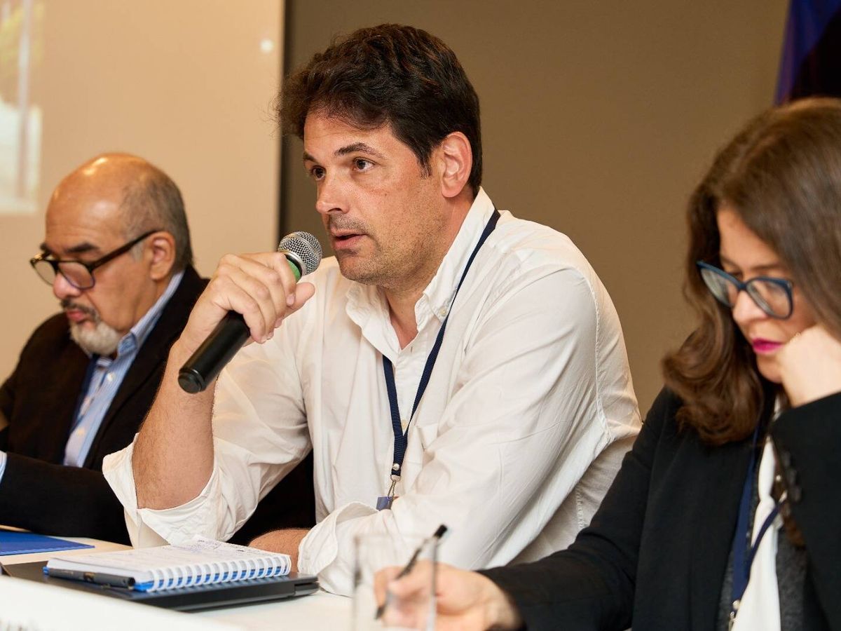 Foto:  José María Olmo, jefe de periodismo de investigación de El Confidencial, durante el VII Encuentro de Periodismo de Investigación entre Europa y Latinoamérica.