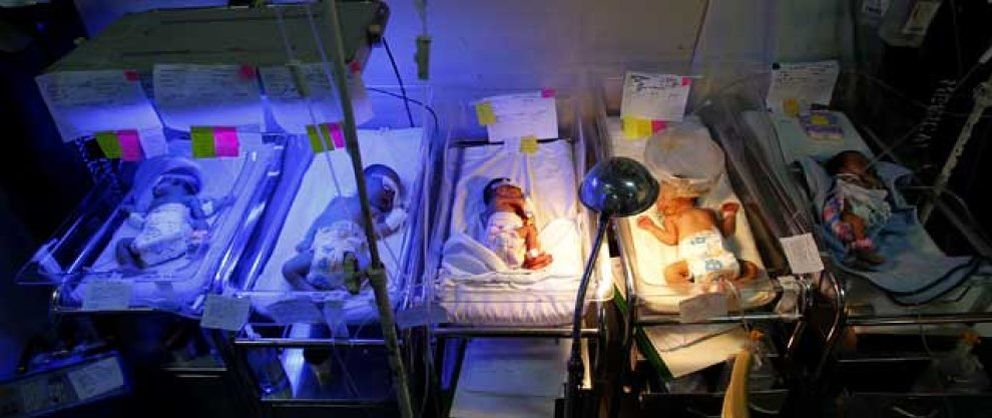 Foto: Se reducen un 13% los nacimientos desde el comienzo de la crisis y crecen las defunciones