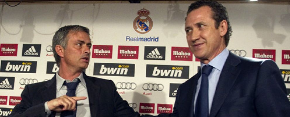 Foto: Mourinho gana el pulso: Valdano dejará el Real Madrid el 30 de junio
