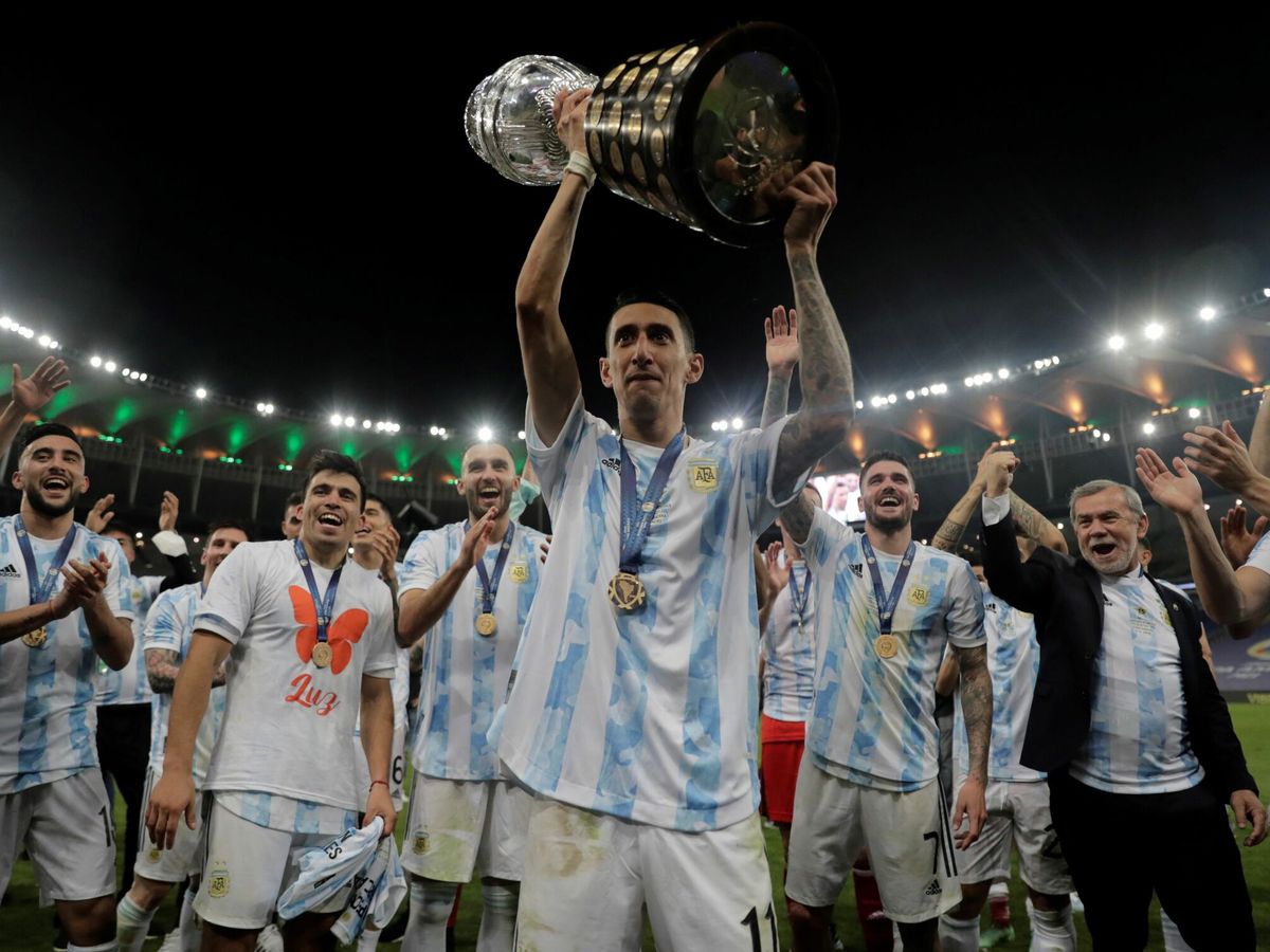 Foto: Los jugadores argentinos celebran la Copa América. (EFE)