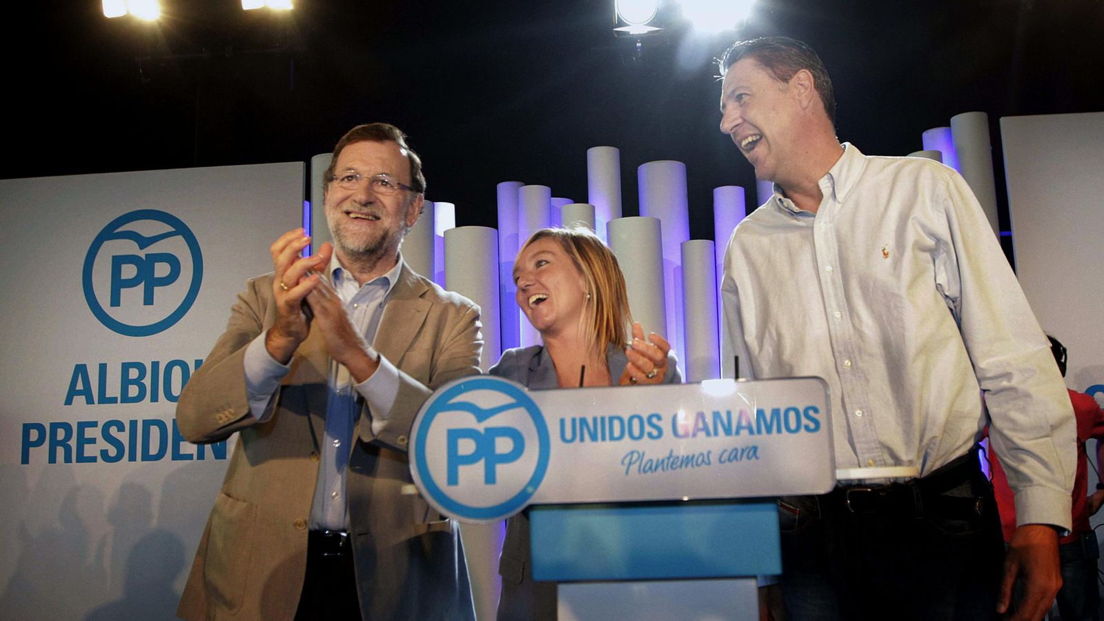 Foto: El presidente del Gobierno, Mariano Rajoy (i), junto a la número uno por Lleida Marisa Xandri (c), y el candidato del PPC a la Generalitat, Xavier García Albiol. (EFE)
