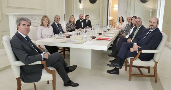 Foto: Ángel Garrido, con los consejeros de su Gobierno.