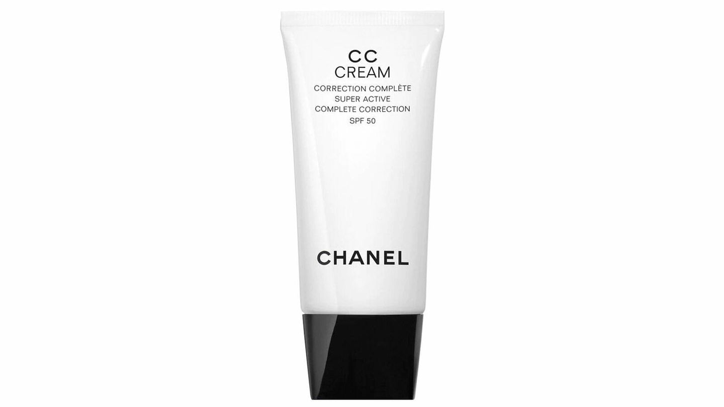 CHANEL CC Cream Corrección Completa Superactiva SPF50.