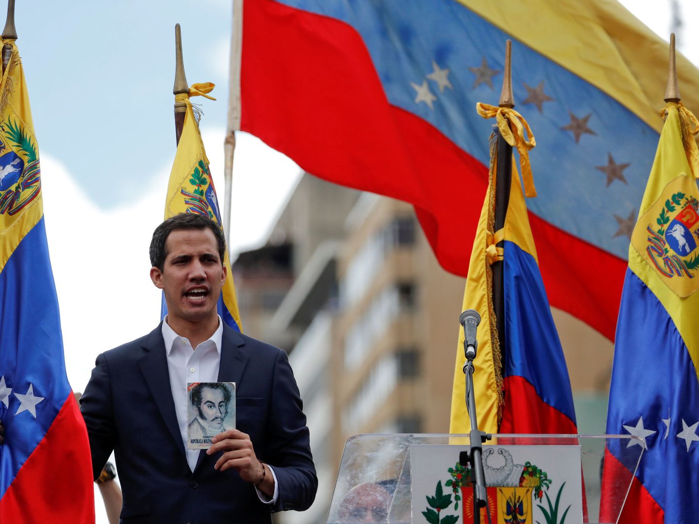 Juan Guaidó, durante su autoproclamación, el 23 de enero de 2019. (Reuters)
