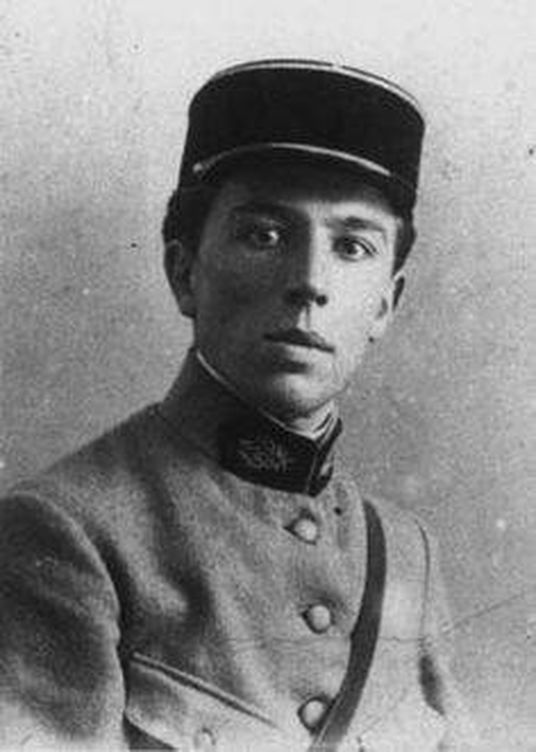 Una imagen de André Breton durante la IGM