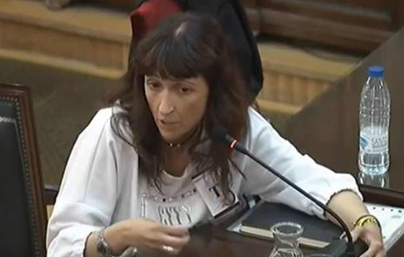  Isabel Castillo Solà