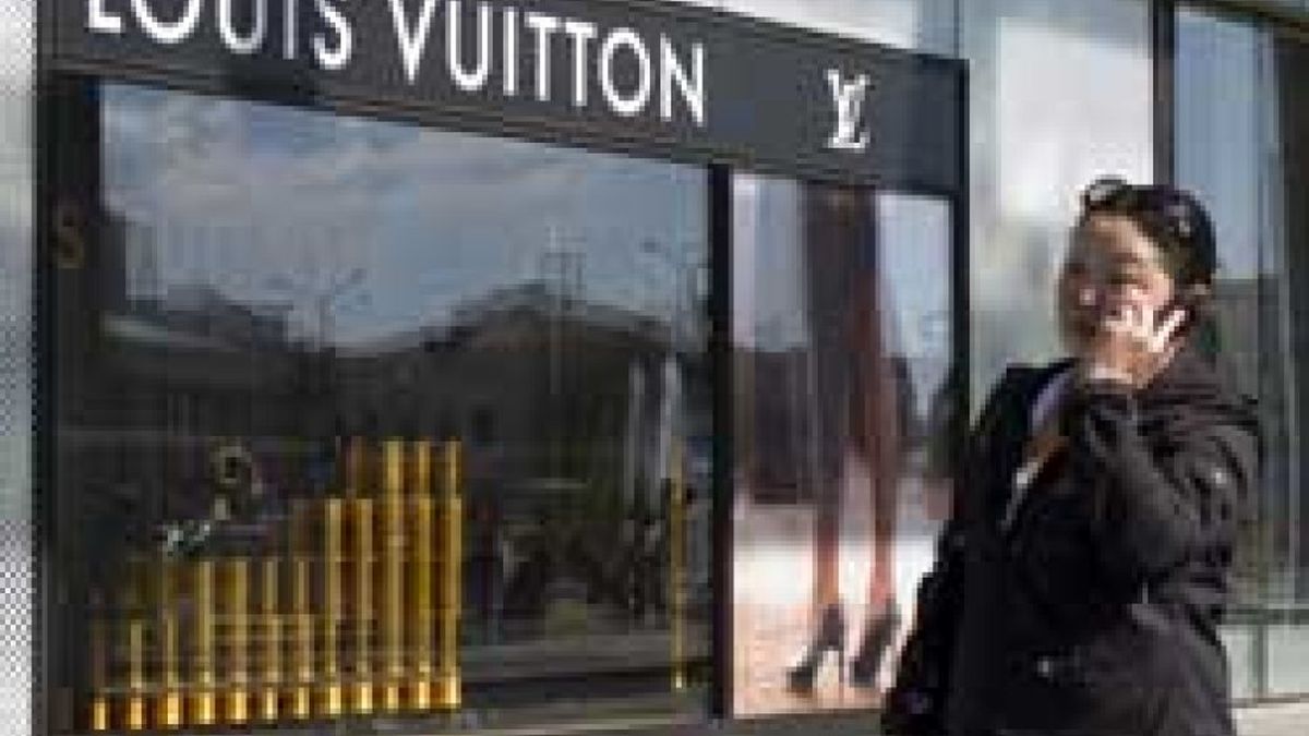 Luis Vuitton, BMW, Dom Pérignon... China hace pitar la inversión en marcas de lujo