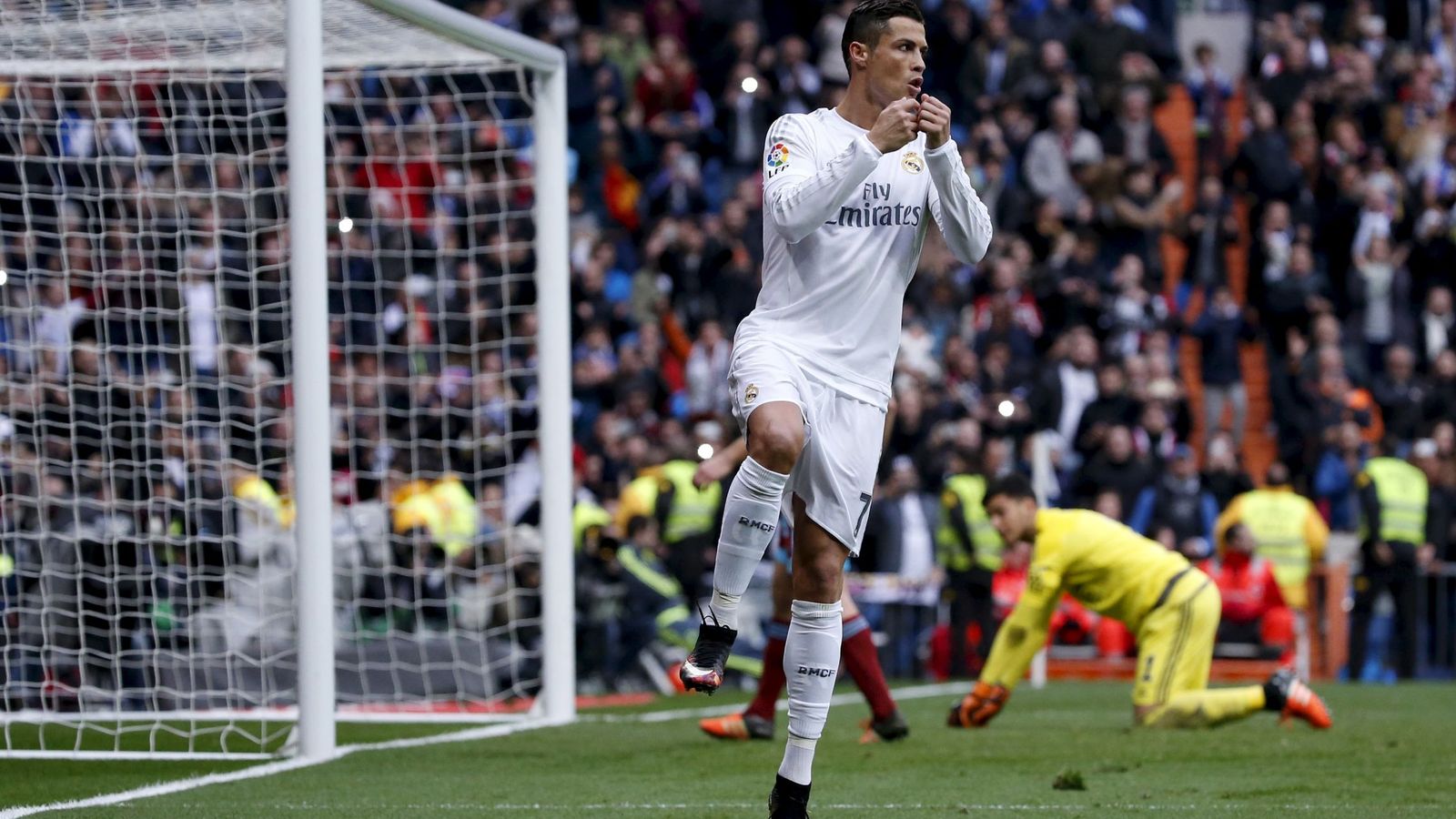 Foto: Cristiano celebra su gol marcado en el segundo penalti que lanzó. (Reuters)