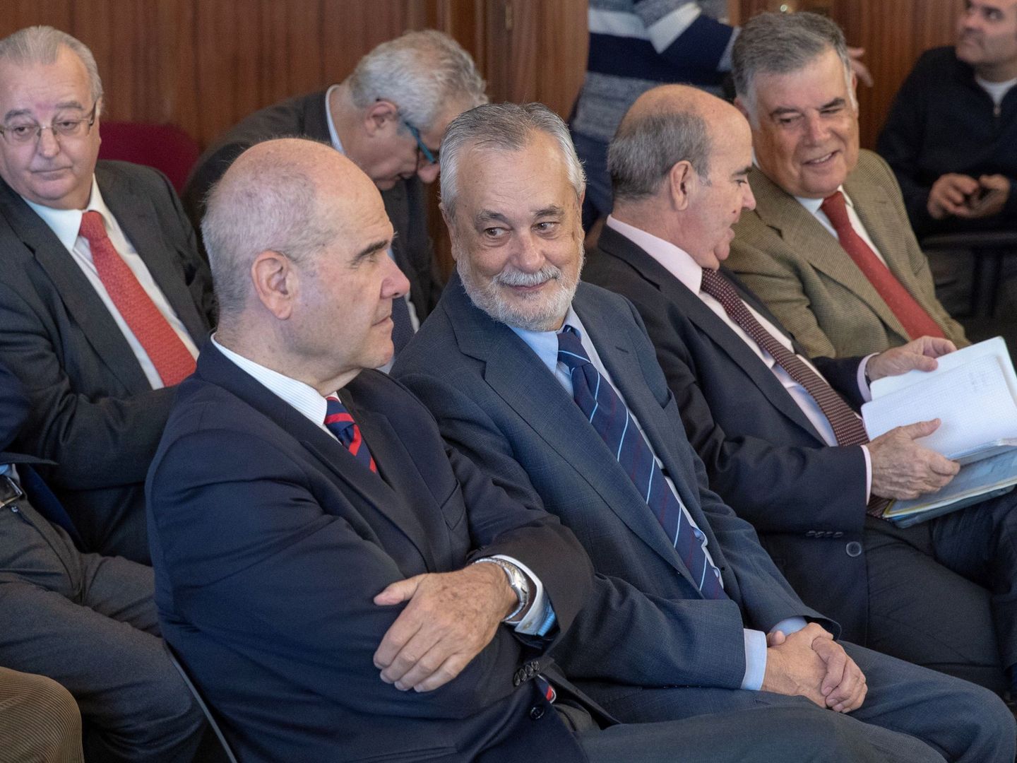 Manuel Chaves y José Antonio Griñán durante el juicio de los ERE. (EFE)