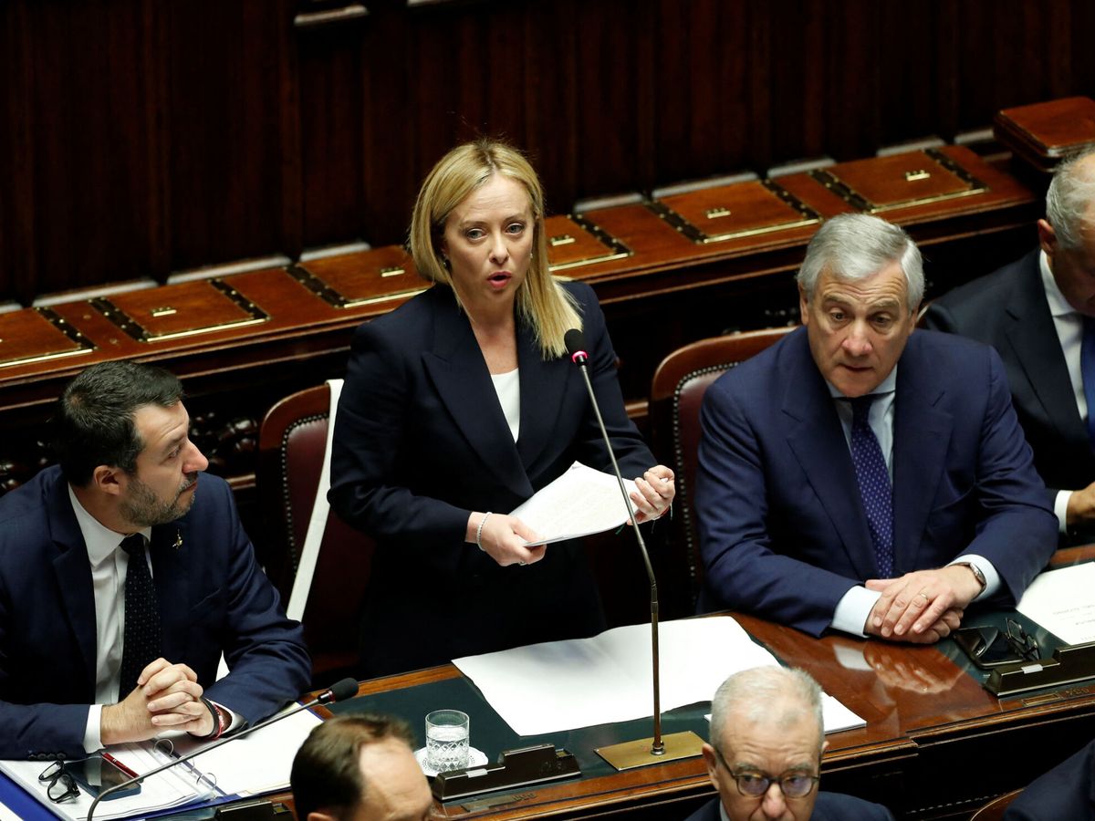 Foto: Giorgia Meloni durante su discurso en el Parlamento italiano. (Reuters/Remo Casilli)