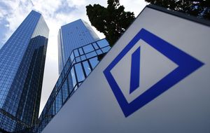 Piden 6,5 millones al Deutsche Bank por las ‘cartas nigerianas’