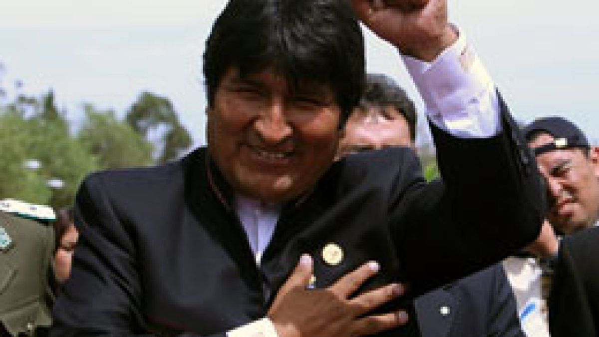 Bolivia decreta la nacionalización del 80% de su capacidad eléctrica