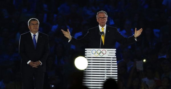 Foto: Carlos Nuzman (d), junto a Thomas Bach, presidente del COI, durante la ceremonia de inauguración de Río 2016. (Reuters)