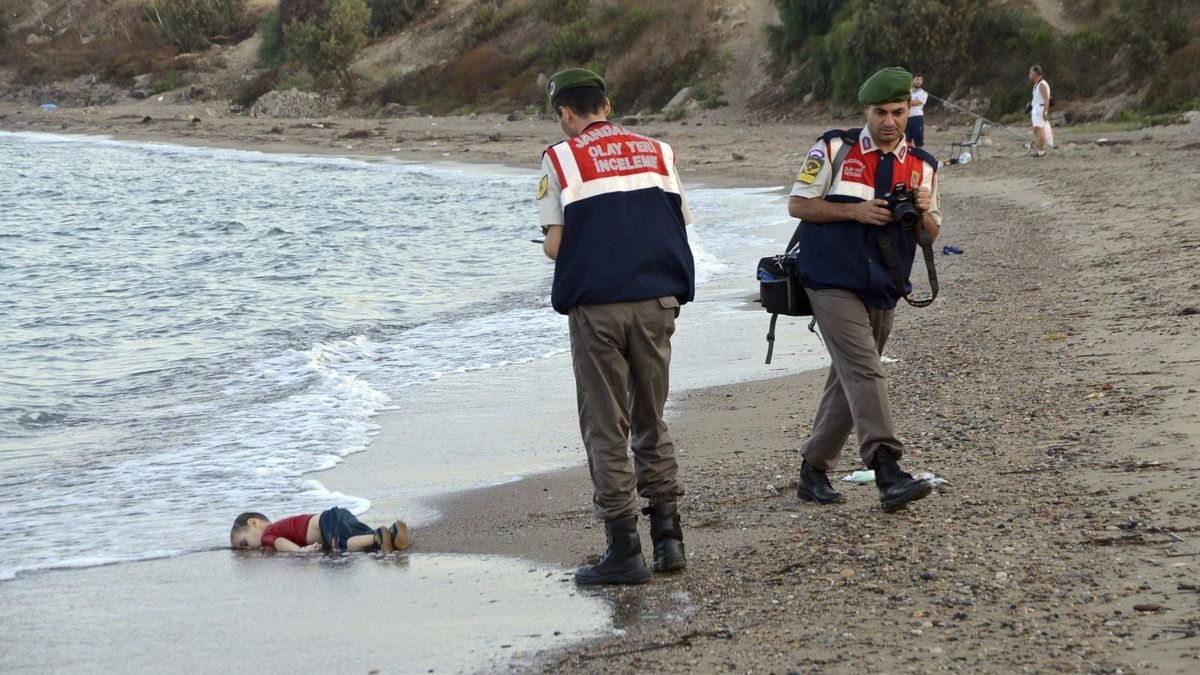 Cuatro niños y un bebé mueren ahogados en las costas del mar Egeo 