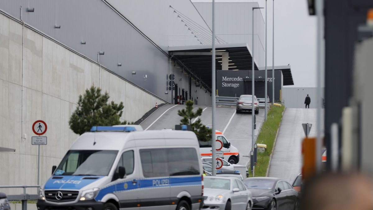 Al menos dos muertos y dos heridos en un tiroteo en una planta de Mercedes en Alemania