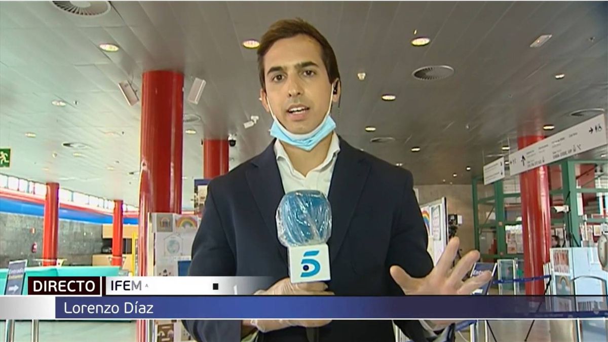 Reportero de 'Informativos Telecinco' prueba la cámara térmica de IFEMA y salta la alerta de posible positivo por coronavirus