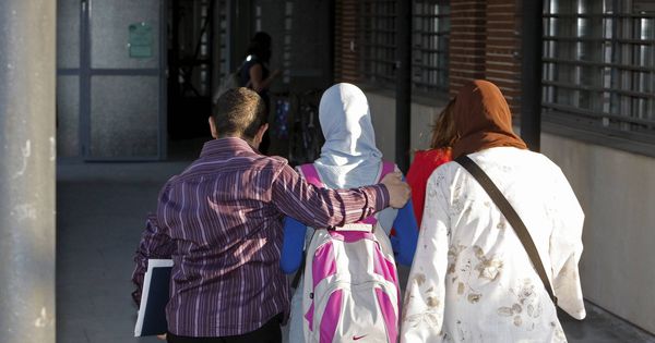 Foto: Condenada a seis meses de prisión tras increpar a una mujer por llevar hiyab. (Efe)