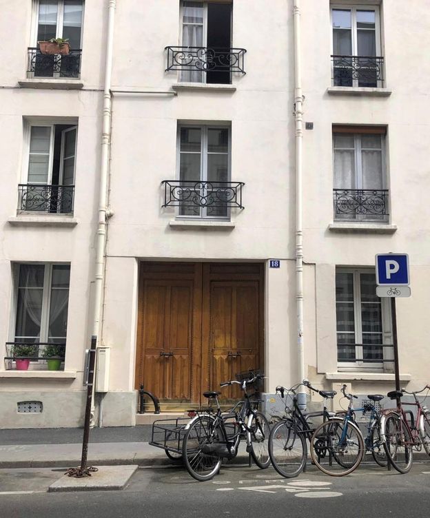 Foto: Fachada del edificio en la calle Paul Fort en el distrito 14 de París, donde se ubica la vivienda en que residía la estudiante española Natalia Sánchez Uribe, desaparecida el pasado 1 de mayo. (EFE)