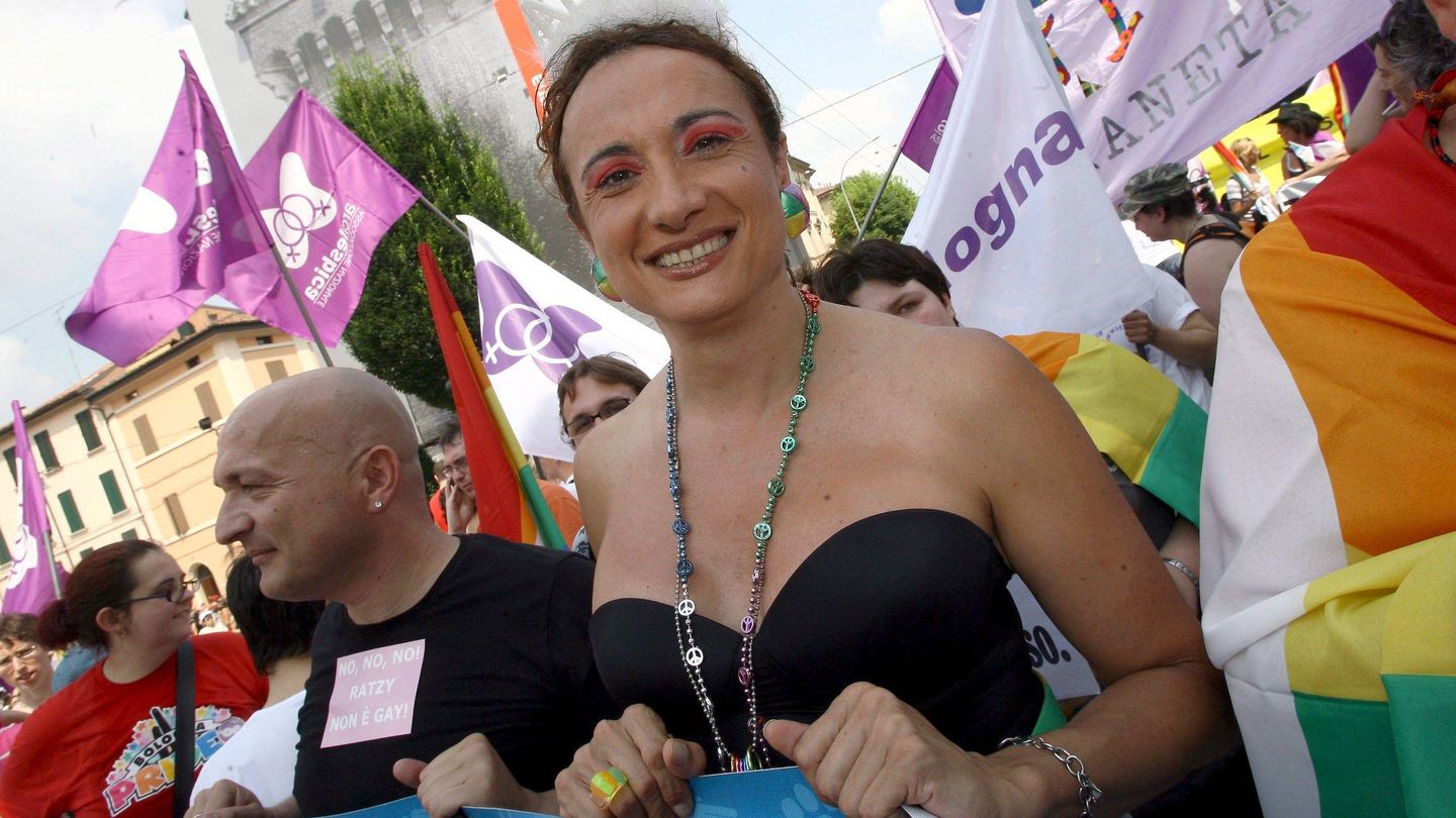 La exdiputada Vladimir Luxuria durante una Marcha del Orgullo Gay (Efe).