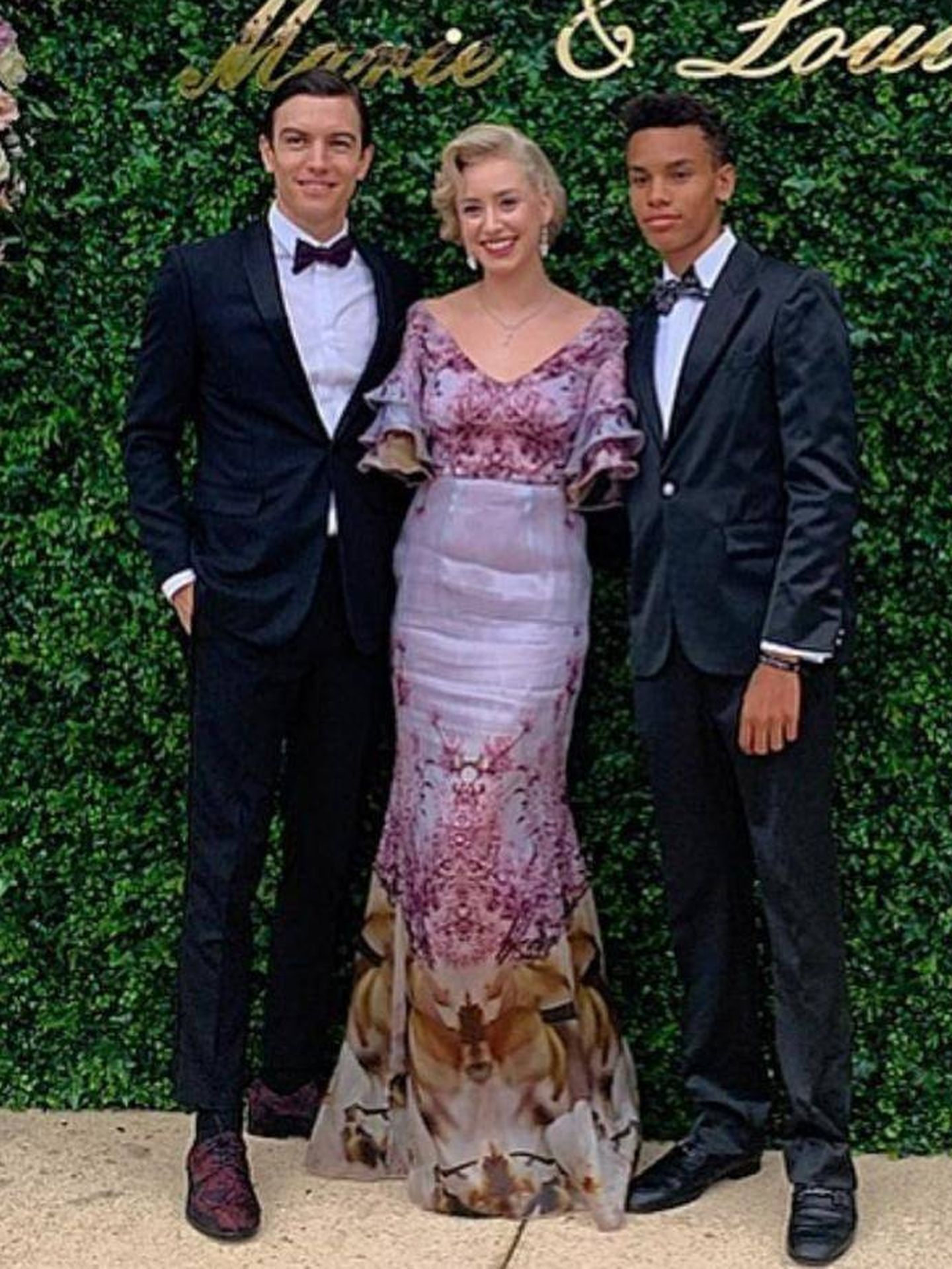 Jazmín Grace, con su novio y su hermano Alexander. (Instagram)