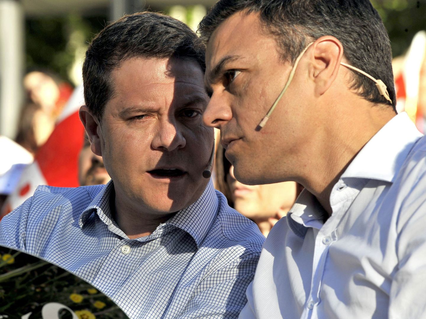 Emiliano García-Page y Pedro Sánchez, en un mitin de campaña en Albacete el 22 de junio de 2016. (EFE)