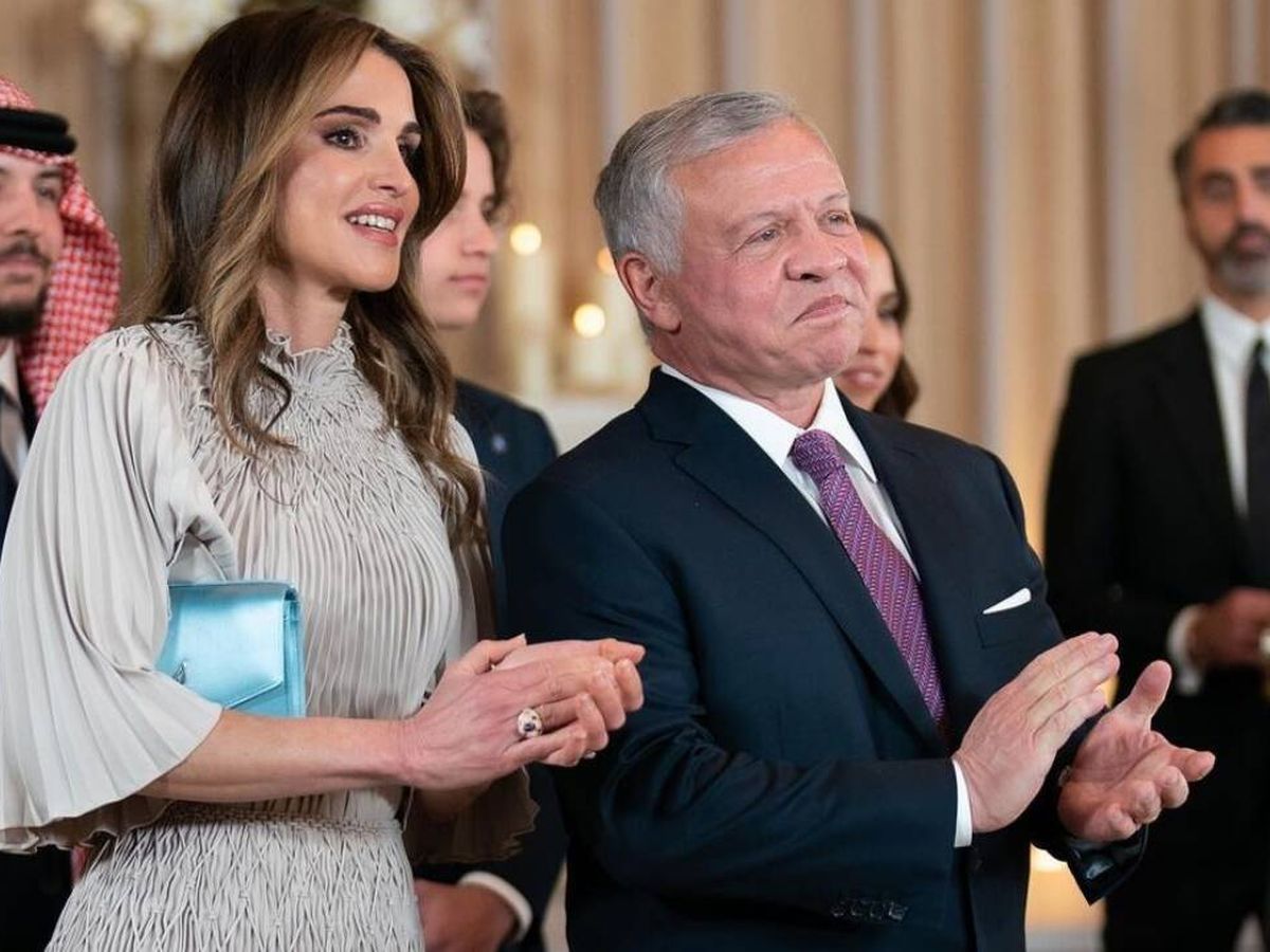 Foto: La reina Rania de Jordania y el rey Abdalá, en la boda de Iman. (Instagram)