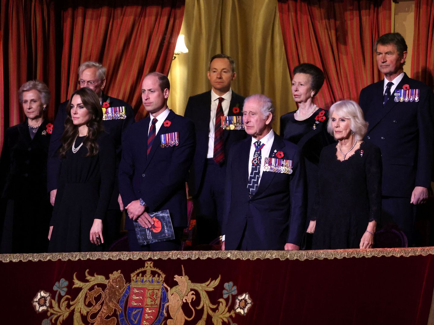 La familia real británica, en el palco de gala del Royal Albert Hall. (Reuters)