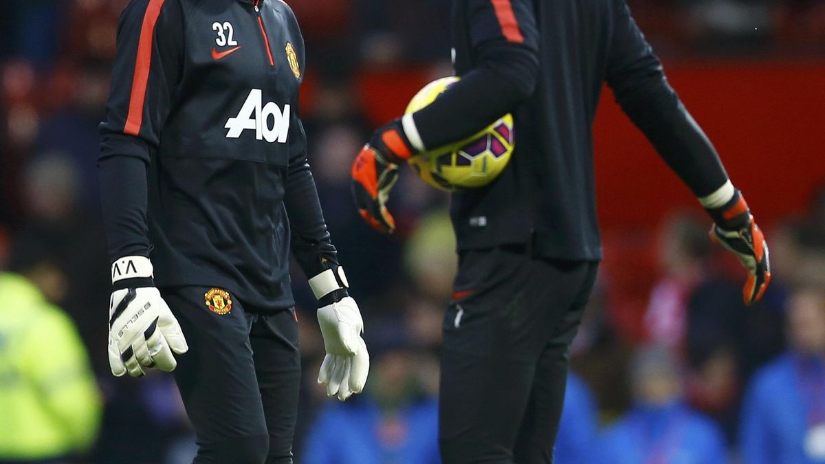 El Manchester United inscribe a De Gea y Valdés en la lista de la Premier League