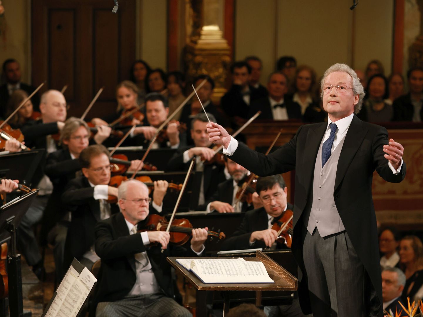 El maestro Franz Welser-Möst, en el concierto de 2023. (EFE/Dieter Nagl)