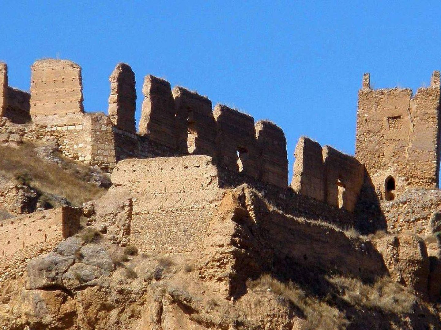 El Castillo Mayor de Daroca (Imagen de Wikipedia/Zarateman)