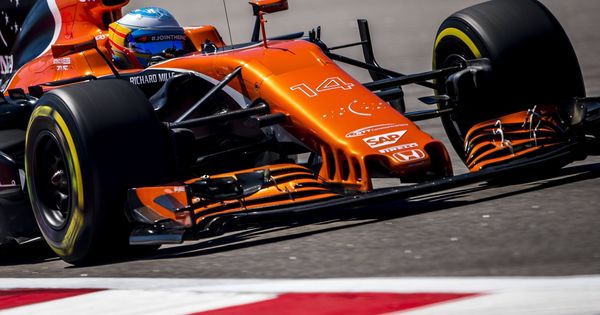 Foto: Alonso, en el Gran Premio de Rusia. (EFE)