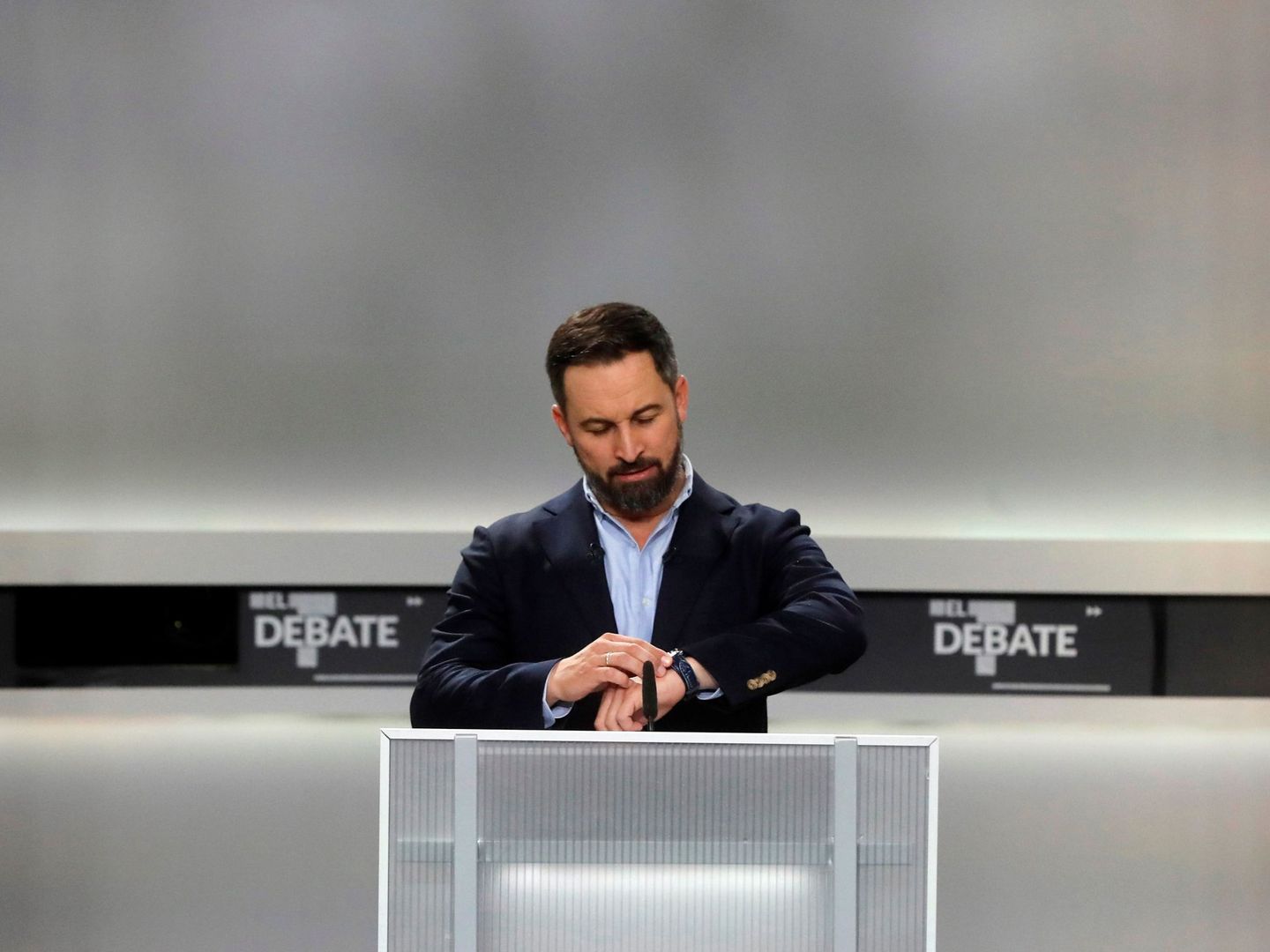 El líder de Vox, Santiago Abascal, en el debate. (EFE)