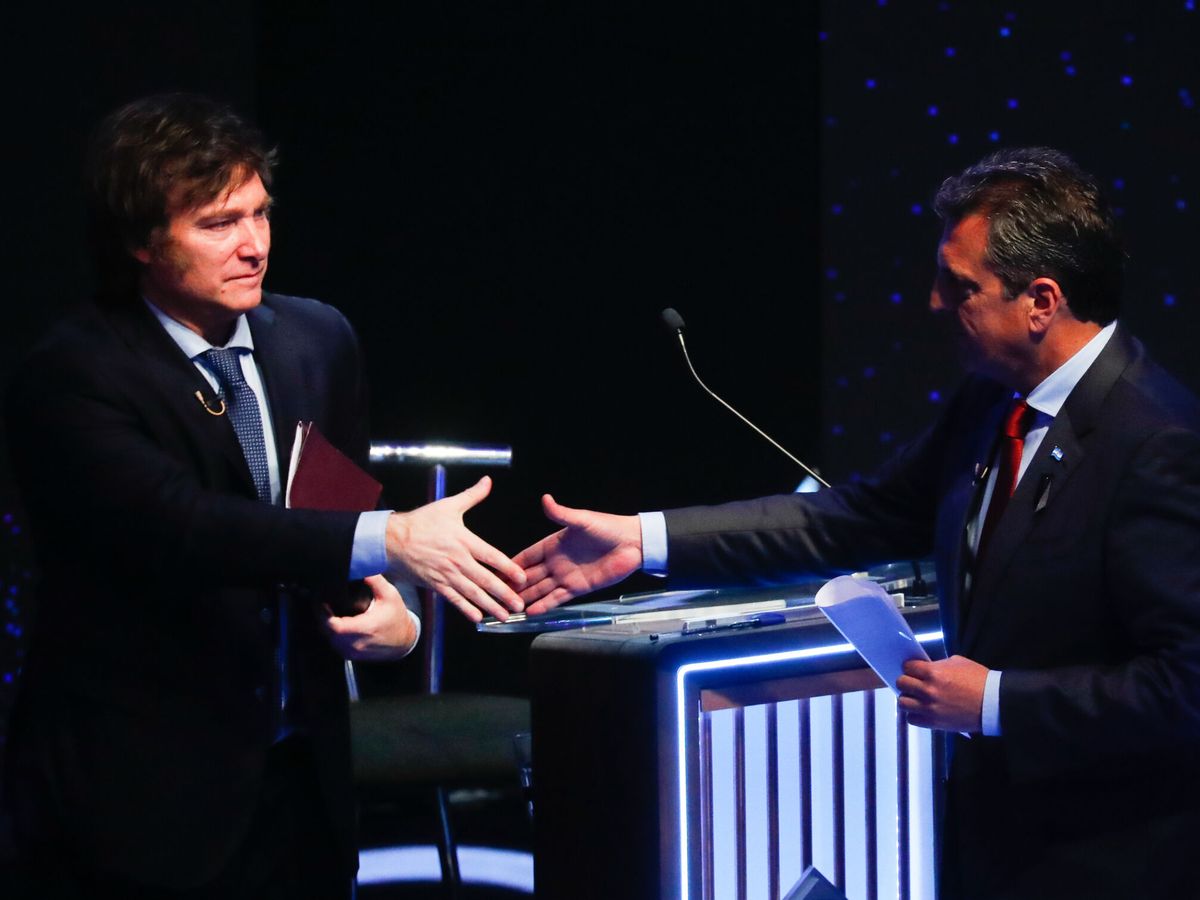 Foto: Massa y Milei, en un debate presidencial. (EFE/Agustín Marcarian)