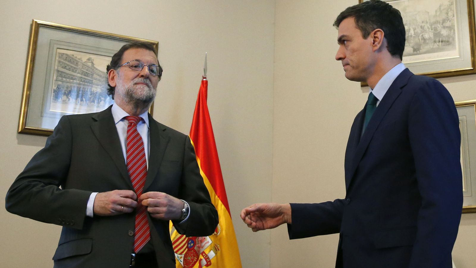 Foto: El presidente del Gobierno en funciones, Mariano Rajoy, y el secretario general del PSOE, Pedro Sánchez, durante su última reunión. (Efe) 