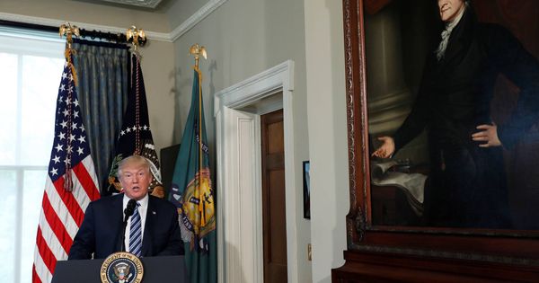 Foto: El presidente de EEUU, Donald Trump, durante un acto en el Departamento del Tesoro, en Washington. (Reuters)