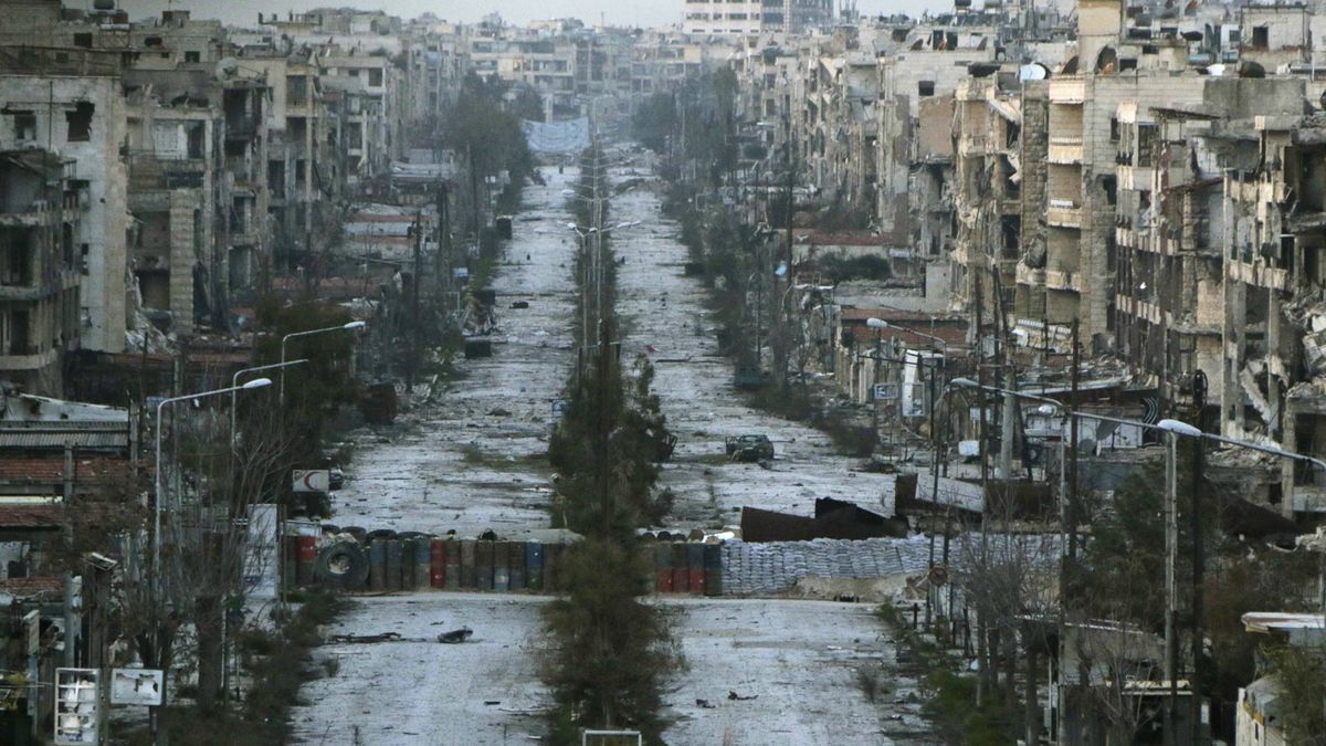 El librero de Alepo que no cerró en toda la guerra y otras historias de un regreso a Siria