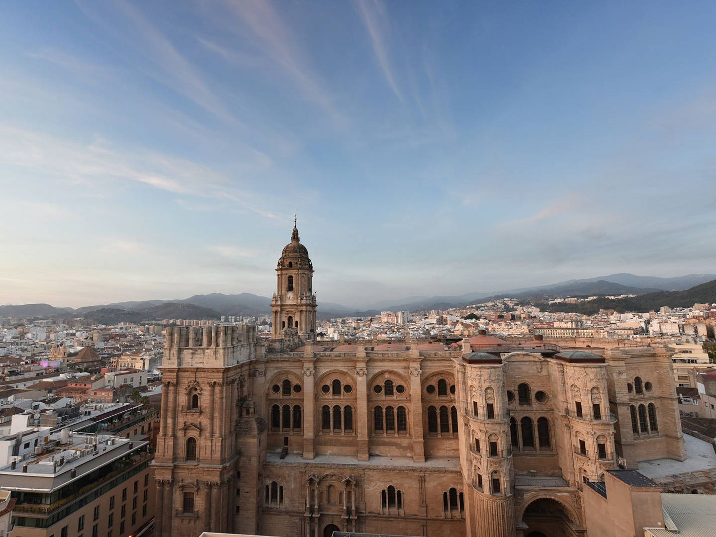 Vista de la catedral de Málaga desde el hotel AC Málaga Palacio (Toñi Guerrero).