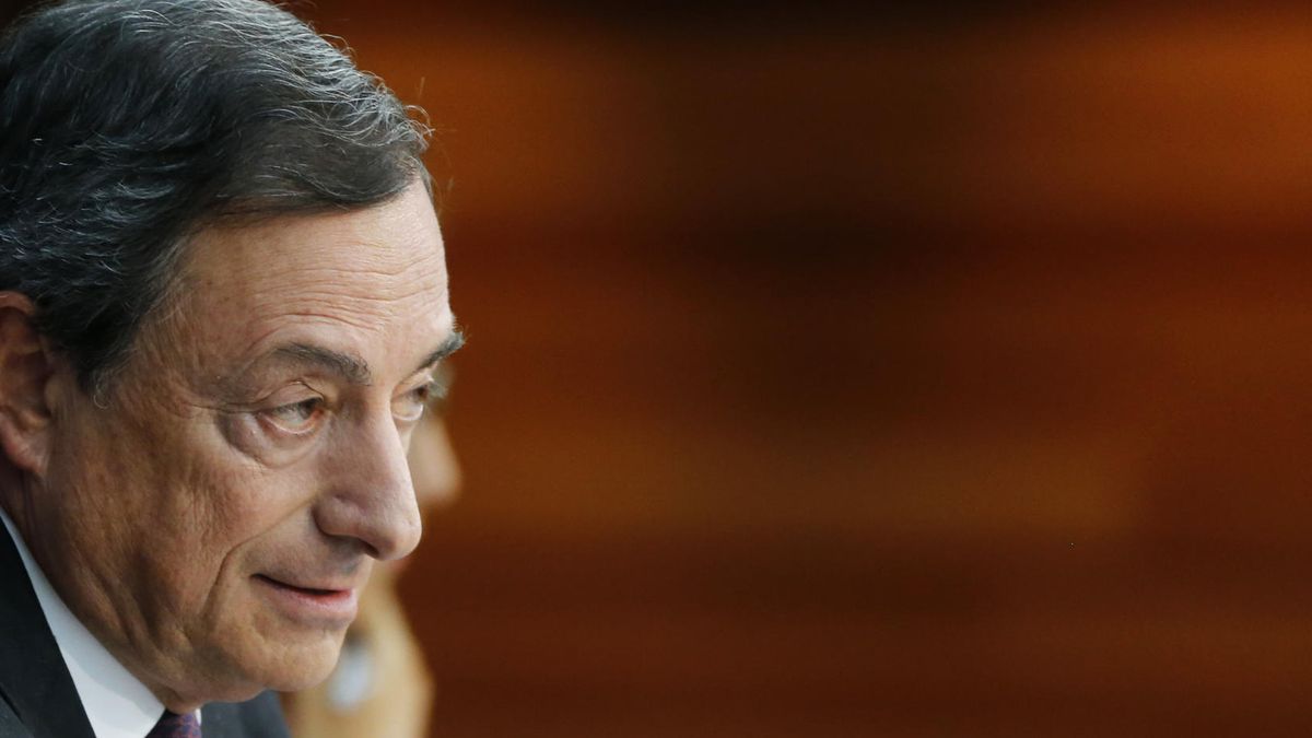 La Europa política ‘dimite’ y se pone en manos de Draghi para espantar la deflación