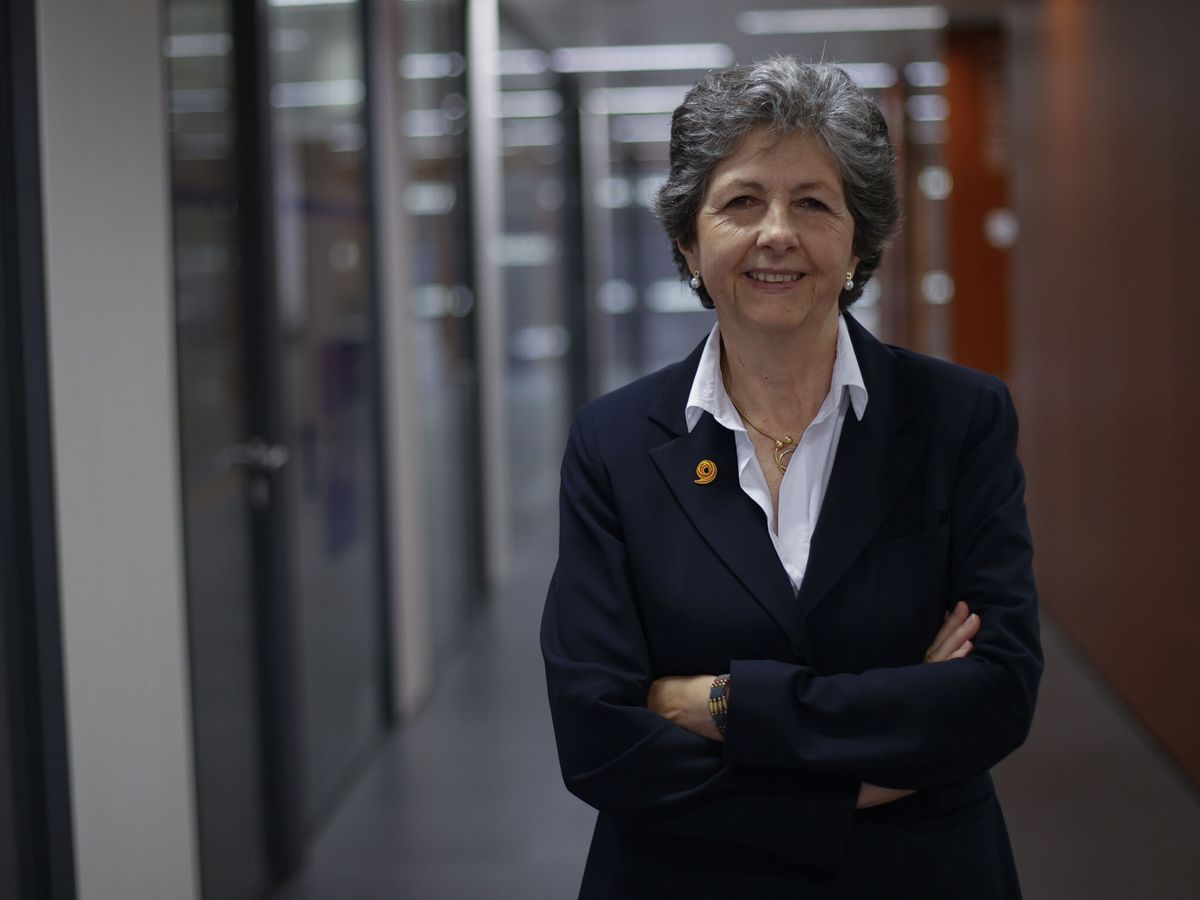 Foto: La presidenta de Societat Civil Catalana (SCC), Elda Mata. (EFE/Toni Albir)