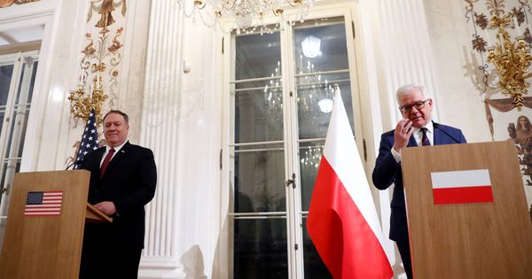 Foto: Czaputowicz, ministro de Exteriores polaco, junto a Mike Pompeo durante una rueda de prensa en Varsovia. (Reuters)