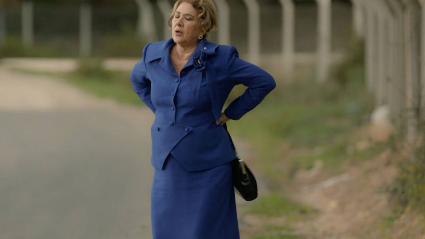 La alcaldesa Lütfiye, perdida en la carretera (ATRESMedia)