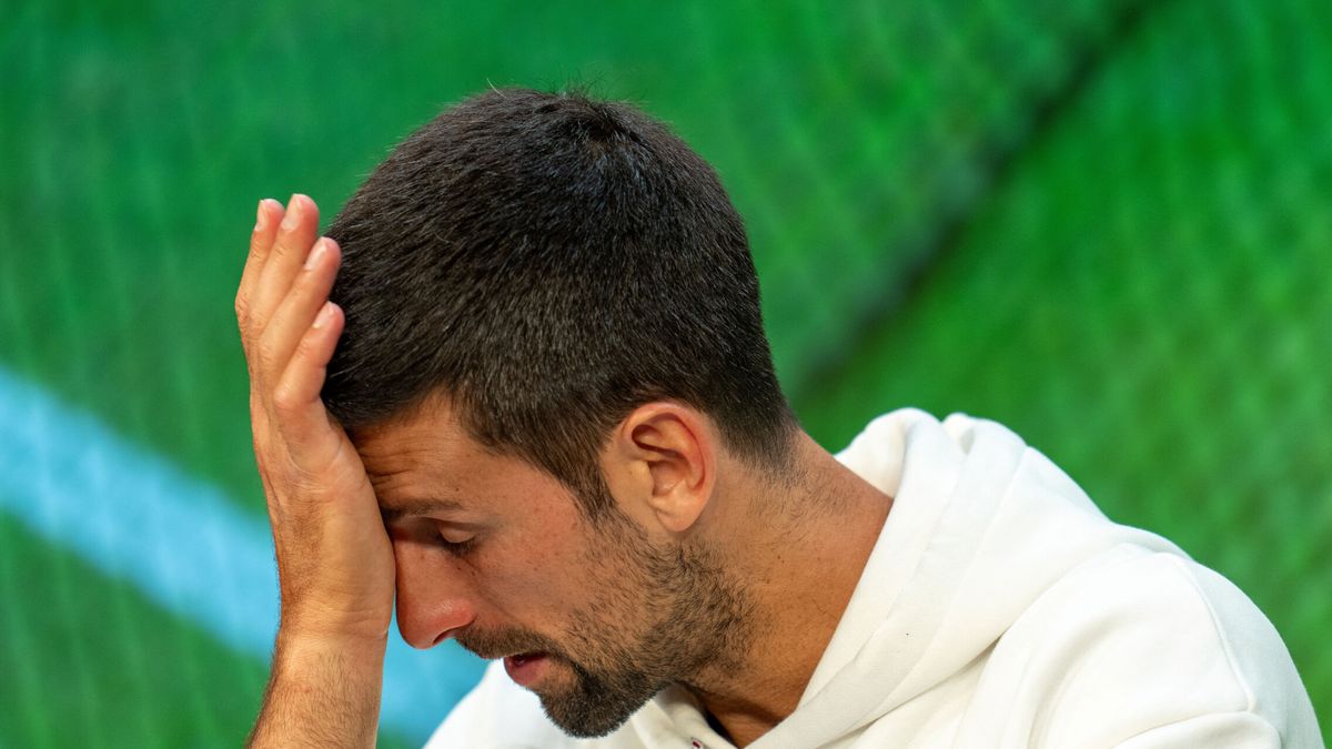 Wimbledon castiga el arrebato de ira de Djokovic con un multazo de 7.000 euros