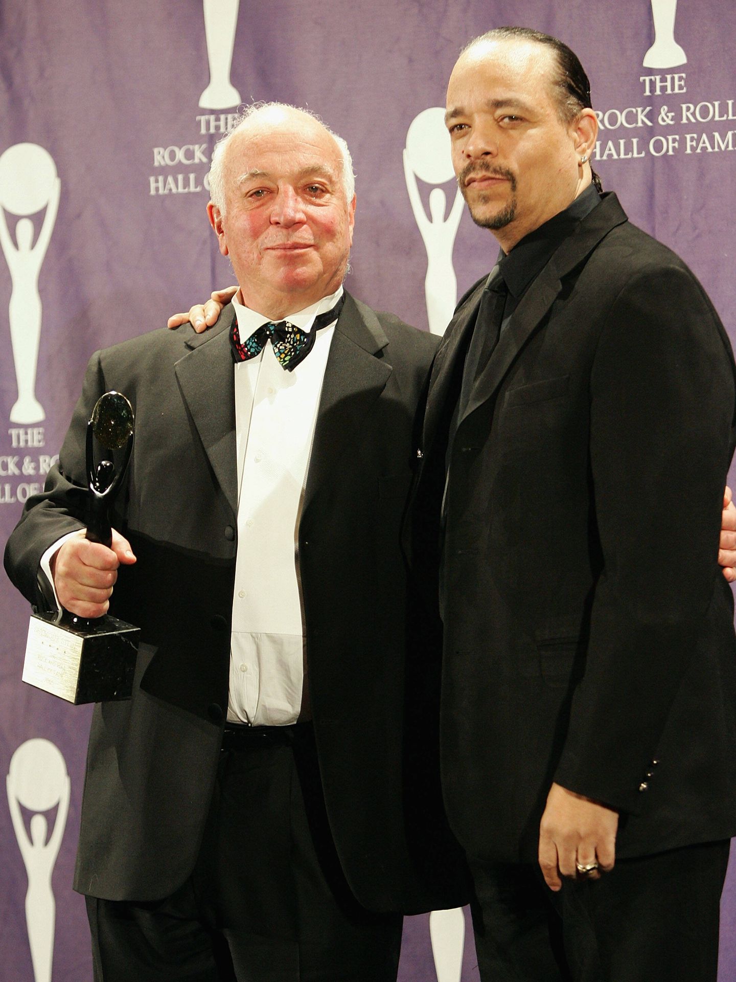 Seymour Stein, junto al rapero Ice-T en 2005. (Getty/Evan Agostini)