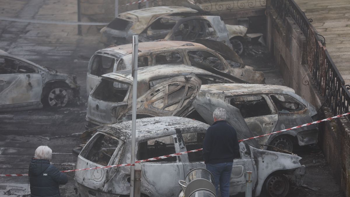 "Estaban todos los coches al mismo tiempo ardiendo: eran las Fallas de Tui"