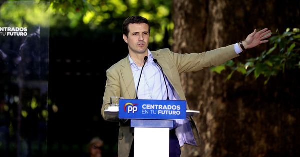 Foto: El presidente del PP, Pablo Casado, participa en un acto electoral en Aranjuez (Efe)