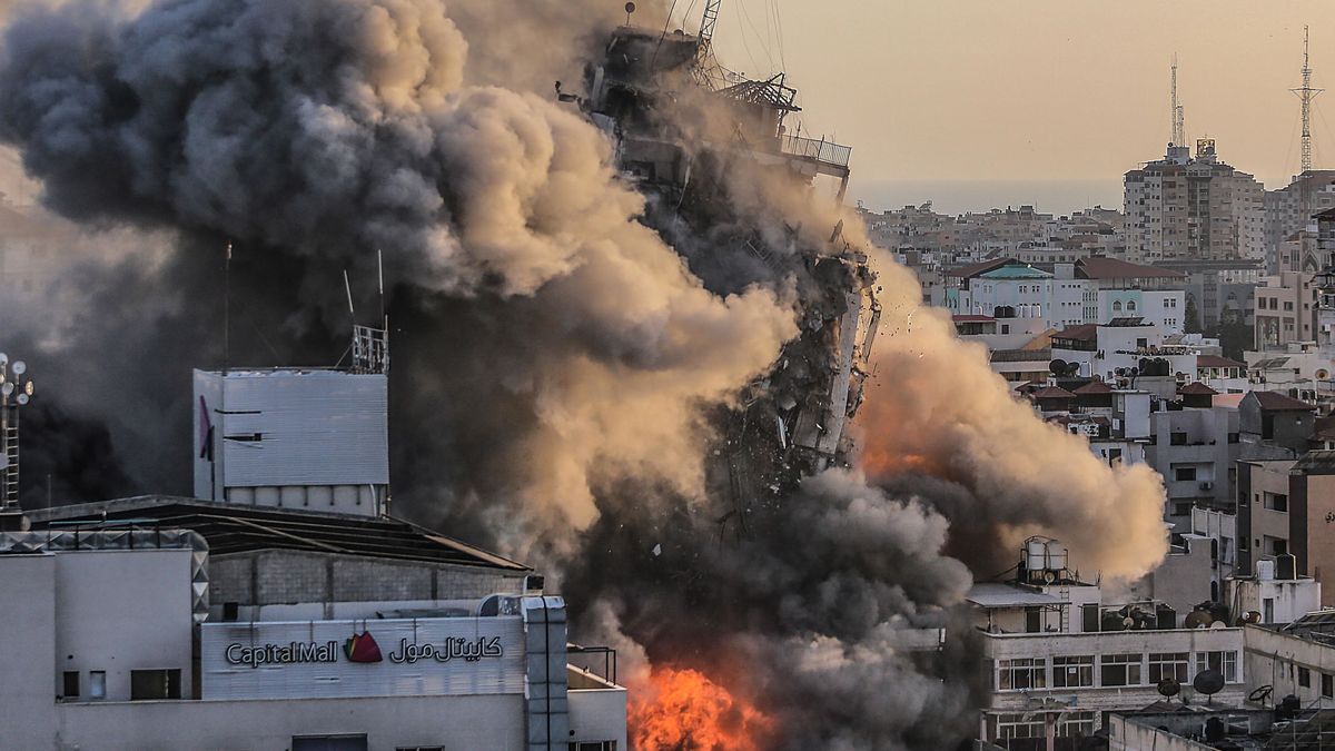 Israel amplía su ofensiva contra Gaza con bombardeos de efectivos terrestres