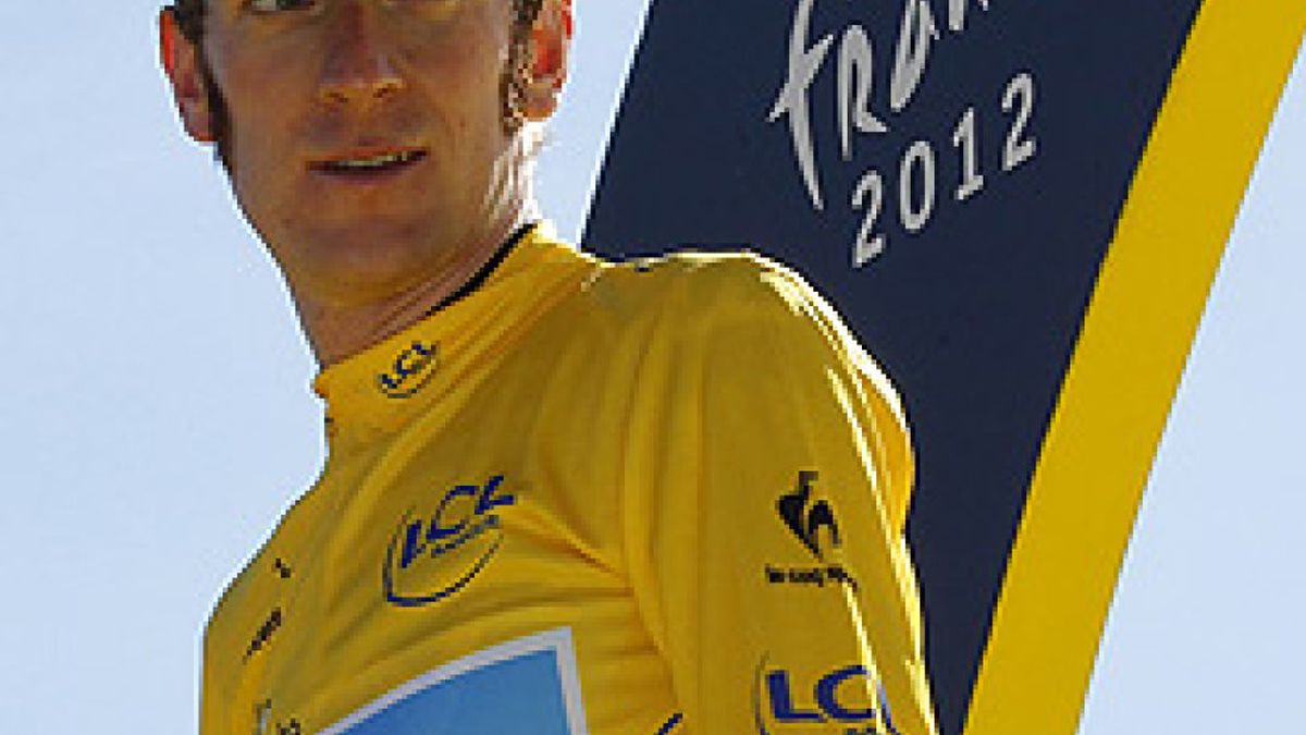 Bradley Wiggins, vigente campeón del Tour, hospitalizado tras colisionar con una furgoneta