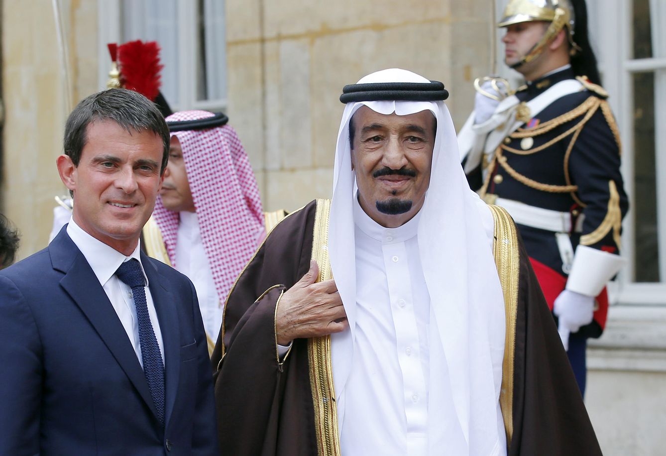 El rey Salman y el Primer Ministro francés, Manuel Valls (Gtres)