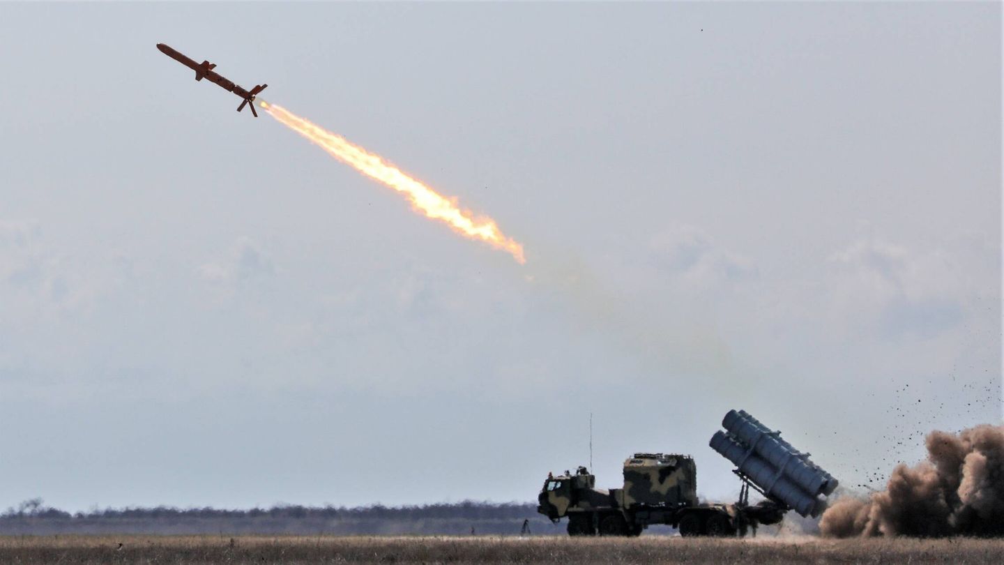 Lanzamiento de un misil Neptune en 2019. (President.gov.ua)
