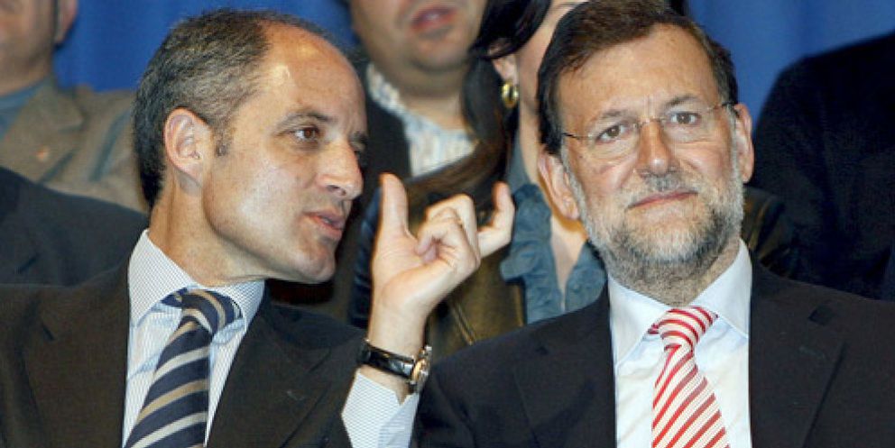 Foto: Rajoy le dijo a Camps que estaba eligiendo entre "la deshonra" y la dimisión